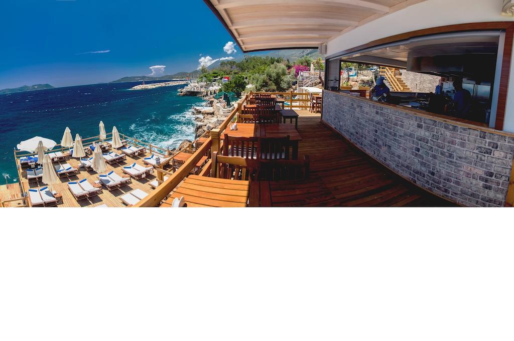 Otel Sea View 3*