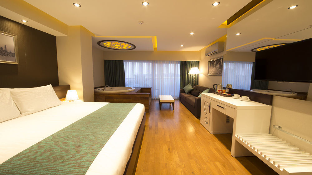 Otel Sea View 3*